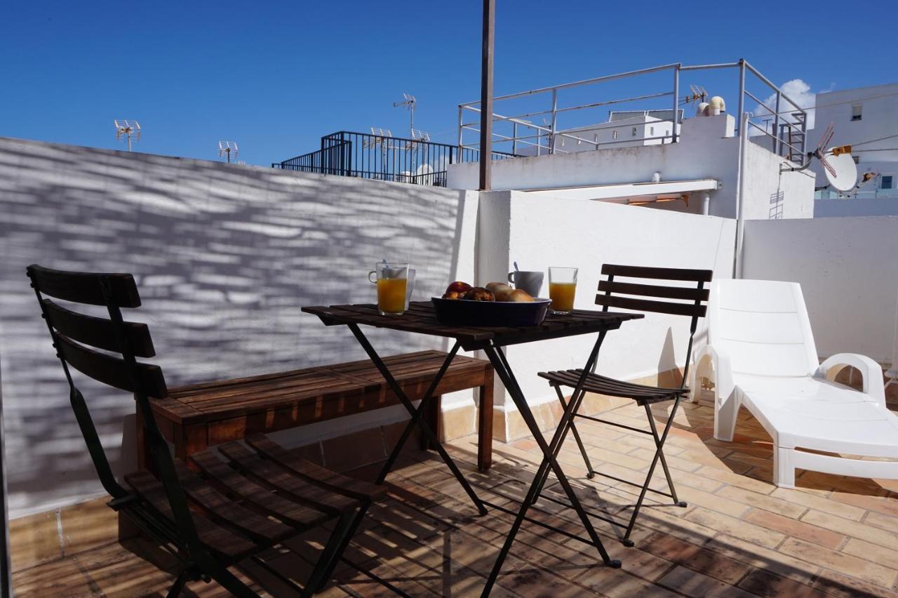 Impluvium Conil-Terraza Privada-Parking- Mayores De 25 Anos โกนิล เด ลาฟรอนเตรา ภายนอก รูปภาพ